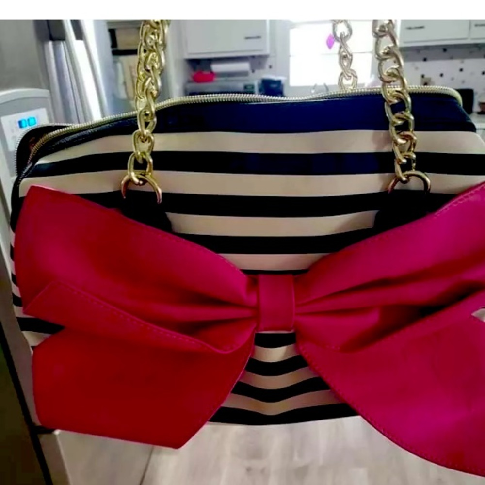 Betsey Johnson Purse Handbag White & Black Striped with Pink Bow